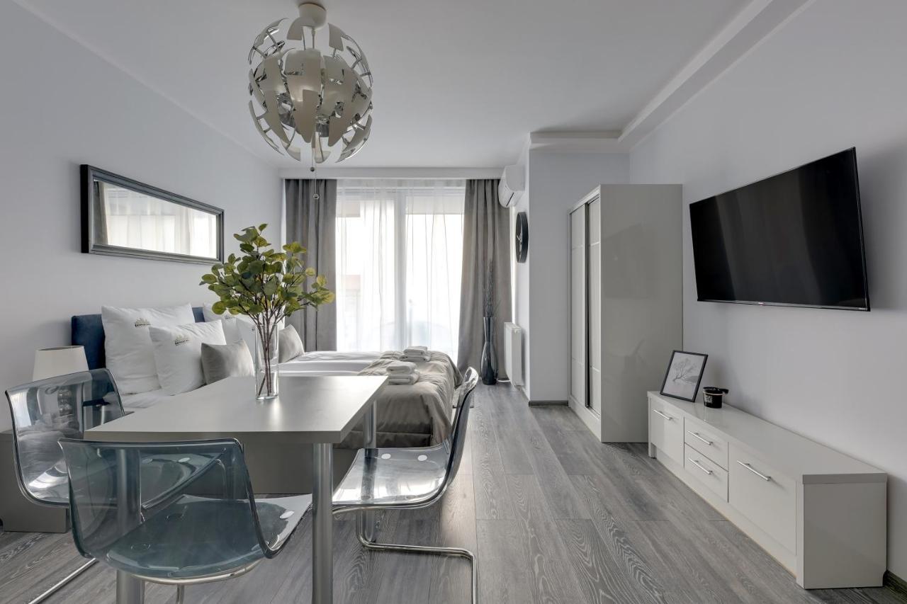 Downtown Apartments Sadova City Center & Parking Gdańsk Eksteriør bilde